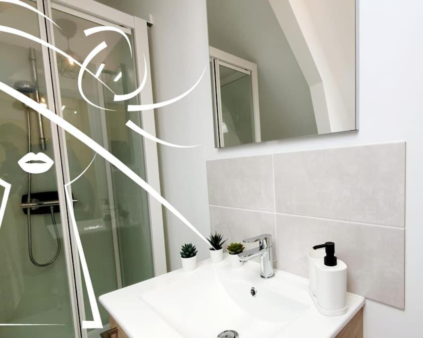 Pop & Suite Par Madame Conciergerie Rennes Luaran gambar